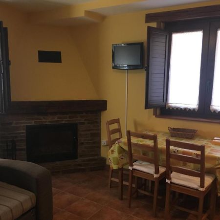 Tia Maria Bed & Breakfast Cerredo Exterior photo