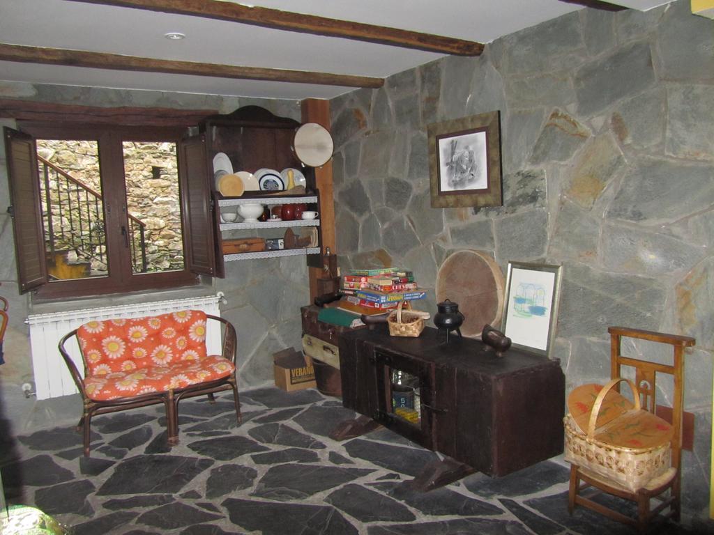 Tia Maria Bed & Breakfast Cerredo Exterior photo