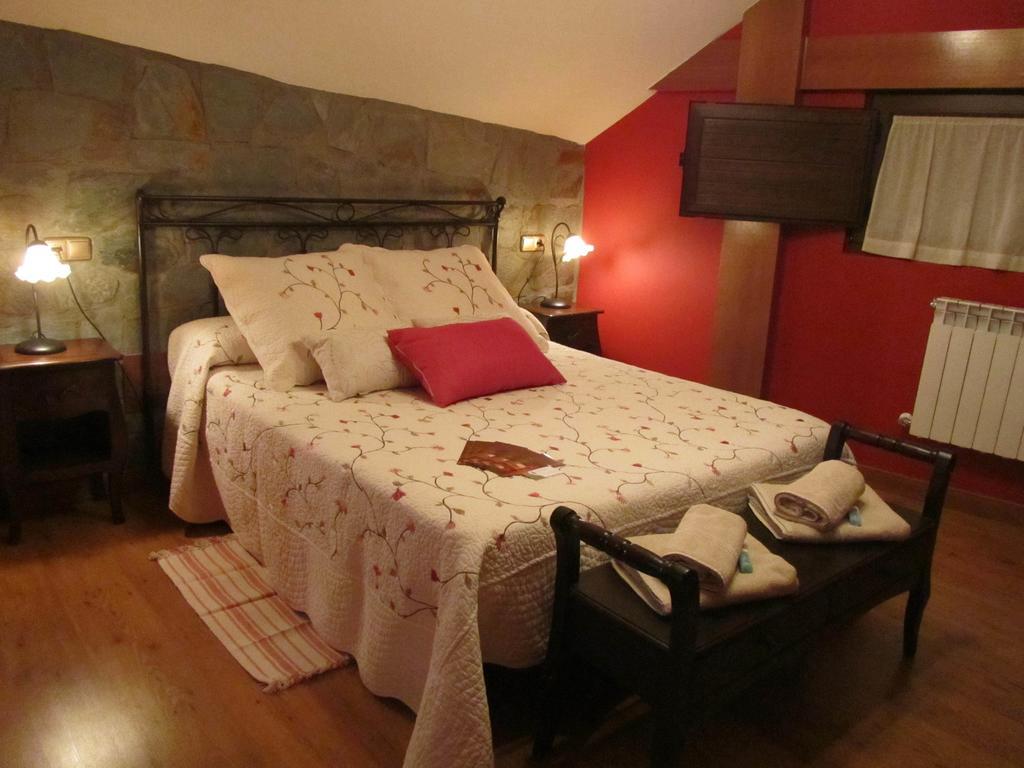 Tia Maria Bed & Breakfast Cerredo Exterior photo