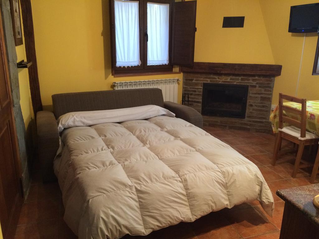 Tia Maria Bed & Breakfast Cerredo Exterior photo